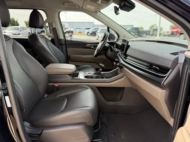 2025 Kia Carnival MPV LXS