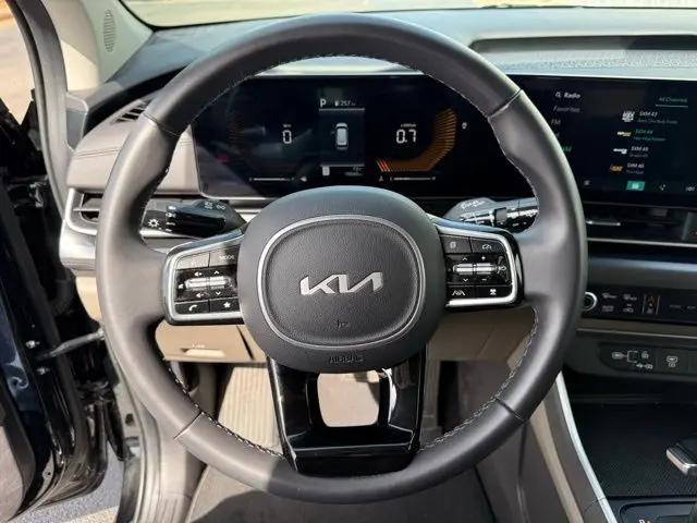 2025 Kia Carnival MPV LXS