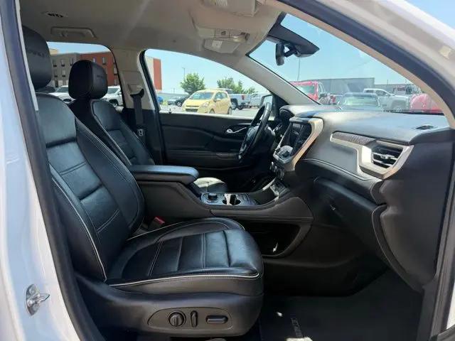 2023 GMC Acadia FWD Denali