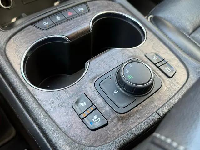 2023 GMC Acadia FWD Denali