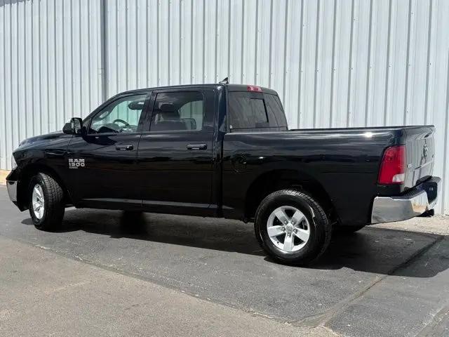 2023 Ram 1500 Classic SLT Crew Cab 4x4 5'7" Box
