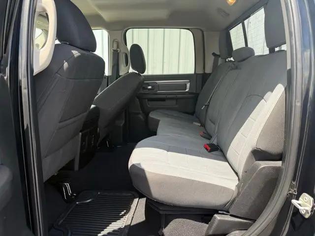 2023 Ram 1500 Classic SLT Crew Cab 4x4 5'7" Box