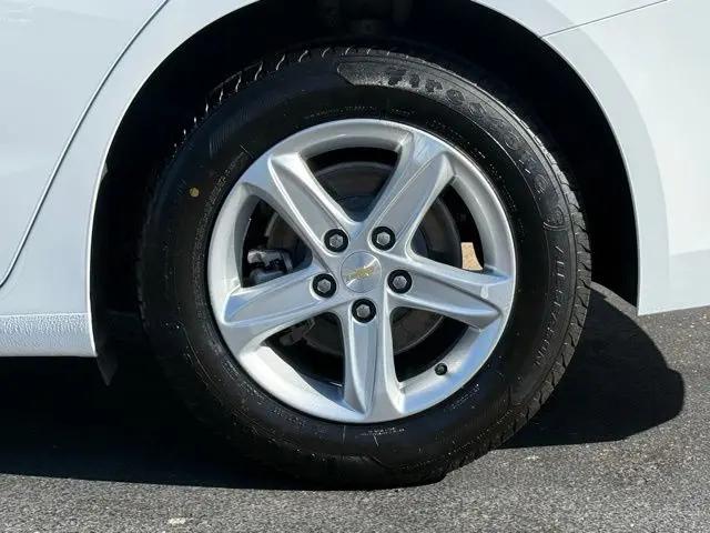 2024 Chevrolet Malibu FWD 1FL