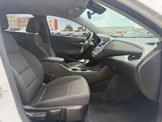 2023 Chevrolet Malibu FWD LS