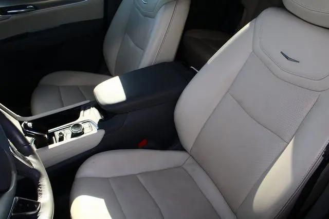 2024 Cadillac XT5 FWD Premium Luxury