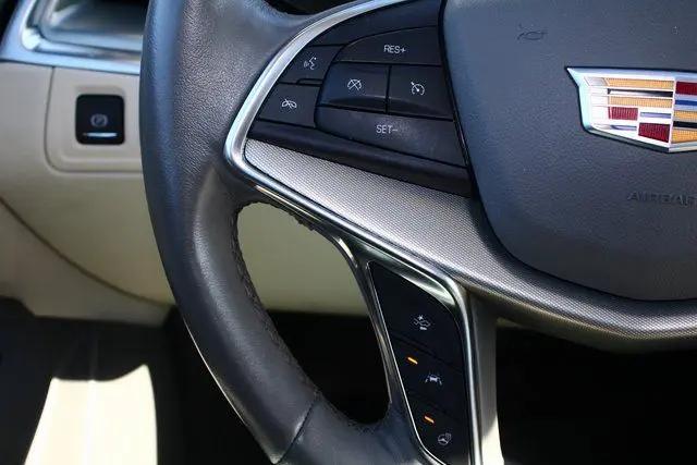 2024 Cadillac XT5 FWD Premium Luxury