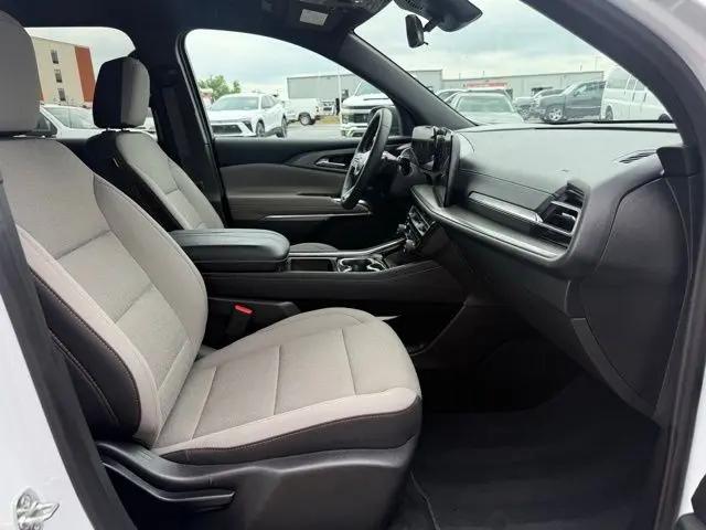 2026 Chevrolet Traverse AWD LT