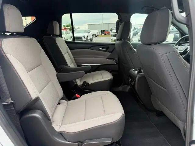 2026 Chevrolet Traverse AWD LT