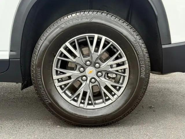 2026 Chevrolet Traverse AWD LT