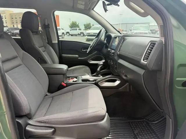 2022 Nissan Frontier Crew Cab SV 4x4