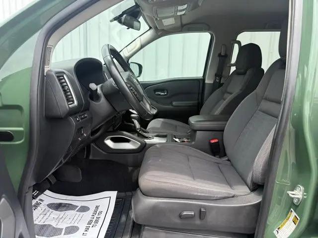 2022 Nissan Frontier Crew Cab SV 4x4