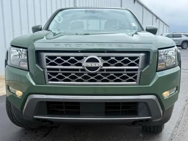2022 Nissan Frontier Crew Cab SV 4x4