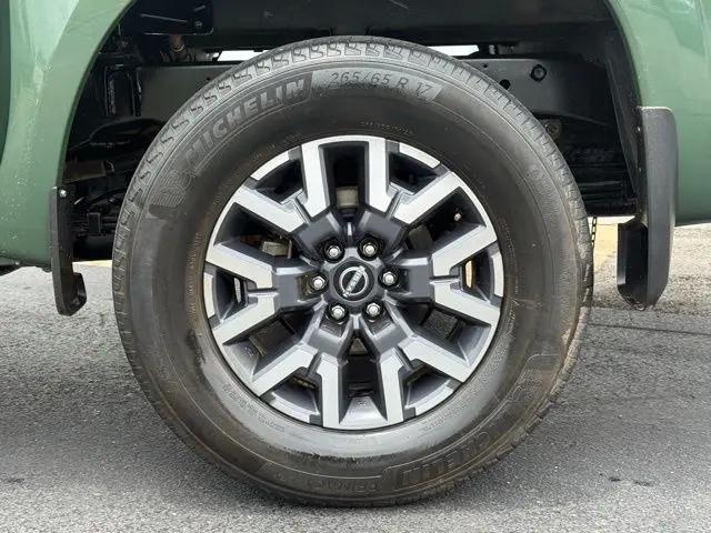 2022 Nissan Frontier Crew Cab SV 4x4