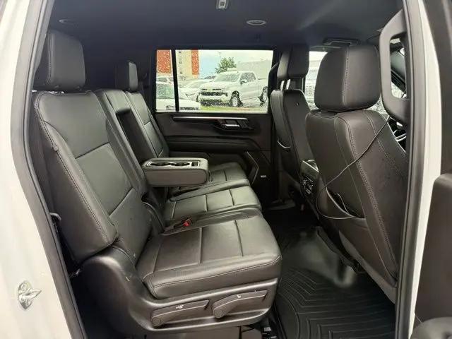 2025 Chevrolet Suburban 2WD LT