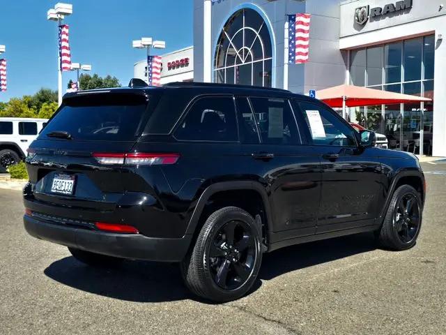 2023 Jeep Grand Cherokee Altitude 4x2