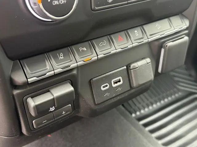 2026 Chevrolet Silverado 2500HD Crew Cab, Standard Bed, WT, 4WD