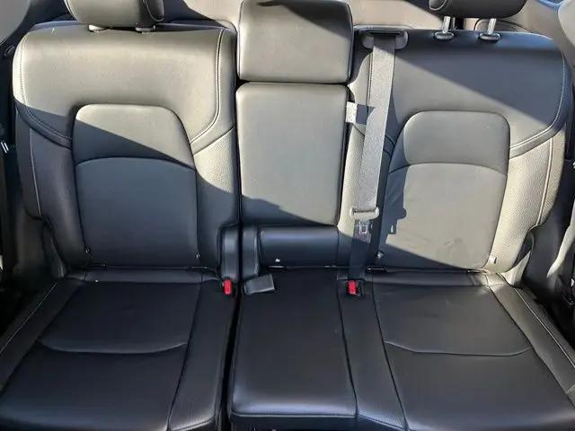 2024 Nissan Pathfinder SL FWD