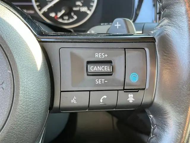 2024 Nissan Pathfinder SL FWD