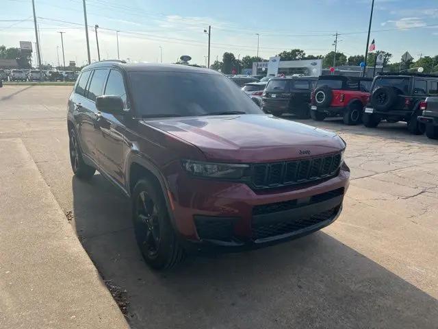 2023 Jeep Grand Cherokee L Altitude 4x4