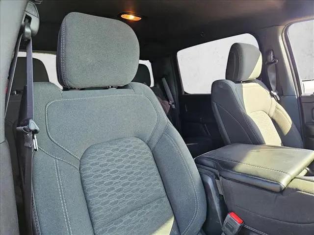 2025 Ram 1500 Warlock Crew Cab 4x4 5'7" Box
