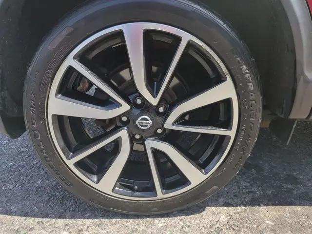 2017 Nissan Rogue Sport SL