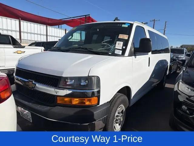 2024 Chevrolet Express Passenger RWD 3500 Extended Wheelbase LT
