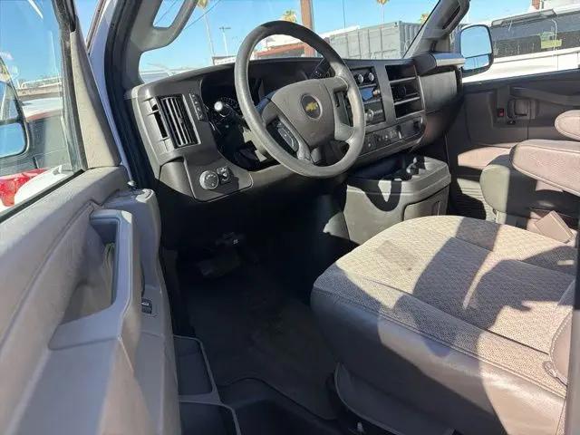 2024 Chevrolet Express Passenger RWD 3500 Extended Wheelbase LT