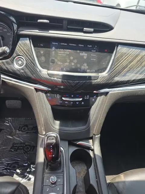 2022 Cadillac XT6 AWD Premium Luxury