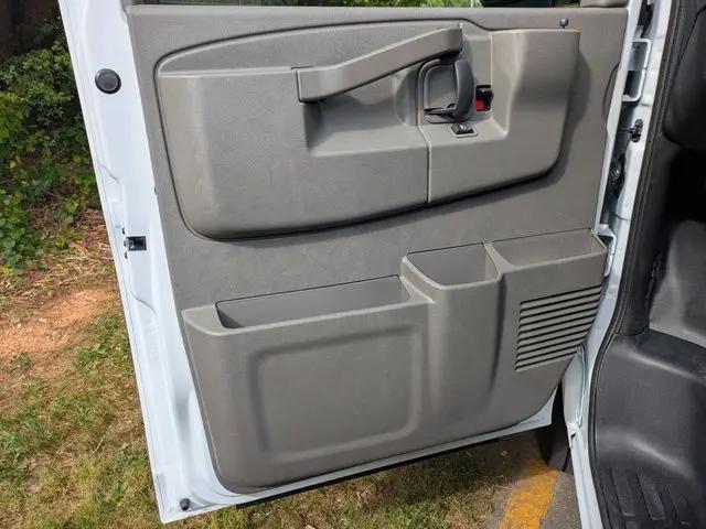 2026 Chevrolet Express Cargo Van 2500 Regular Wheelbase, WT, RWD