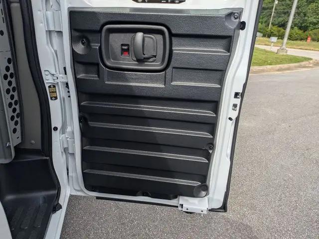 2026 Chevrolet Express Cargo Van 2500 Regular Wheelbase, WT, RWD