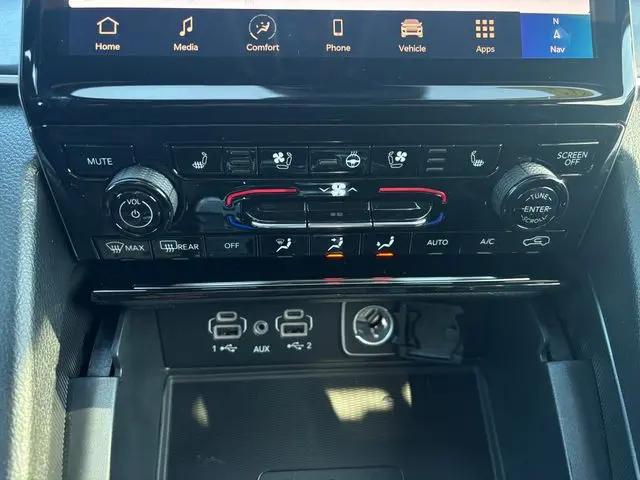 2025 Jeep Grand Cherokee L Limited 4x4