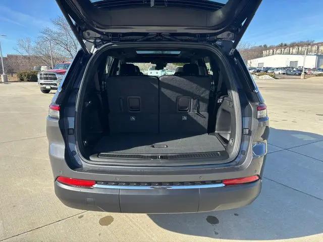 2025 Jeep Grand Cherokee L Limited 4x4