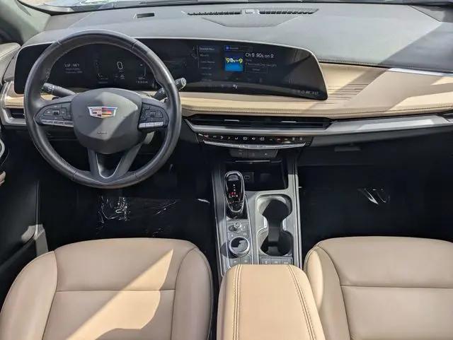 2025 Cadillac XT4 FWD Premium Luxury