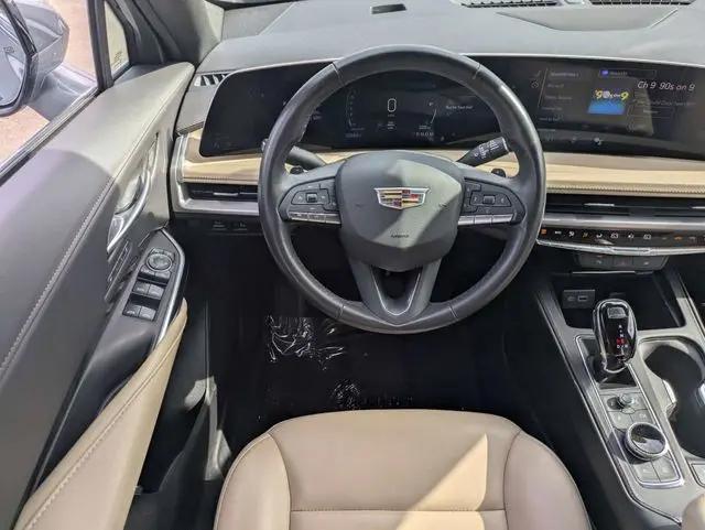 2025 Cadillac XT4 FWD Premium Luxury