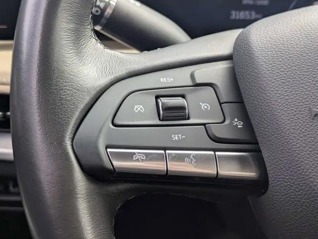 2025 Cadillac XT4 FWD Premium Luxury