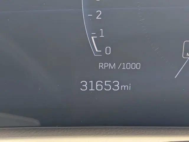 2025 Cadillac XT4 FWD Premium Luxury