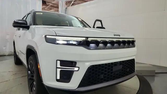 2026 Jeep Grand Wagoneer Summit Reserve 4x4