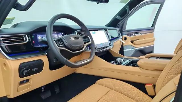 2026 Jeep Grand Wagoneer Summit Reserve 4x4