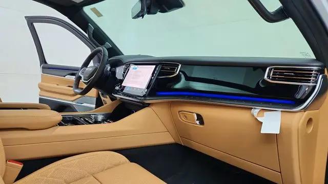2026 Jeep Grand Wagoneer Summit Reserve 4x4