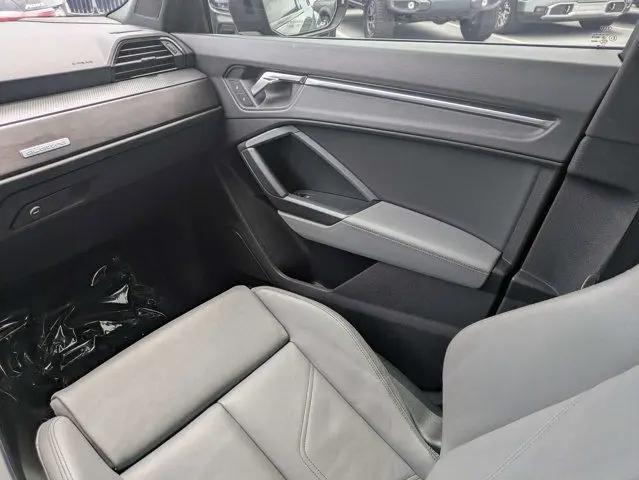 2023 Audi Q3 Premium Plus 45 TFSI S line quattro Tiptronic