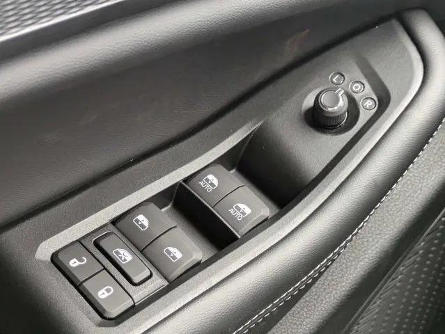 2026 Jeep Grand Cherokee L Laredo 4x2
