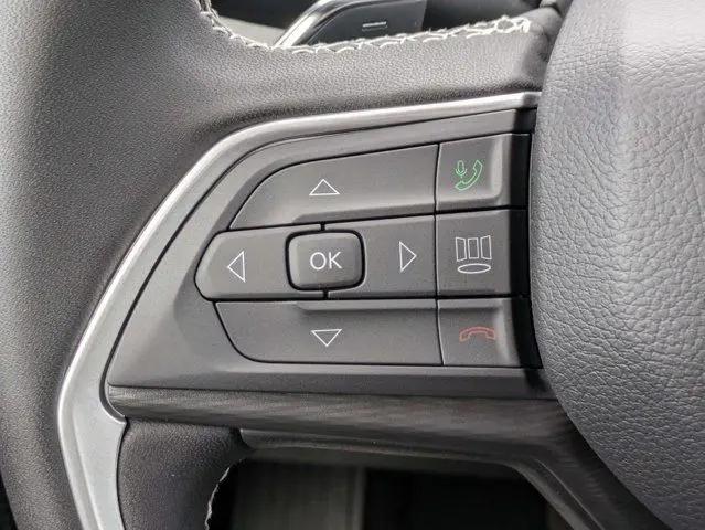 2026 Jeep Grand Cherokee L Laredo 4x2