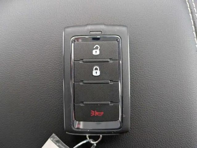 2026 Jeep Grand Cherokee L Laredo 4x2