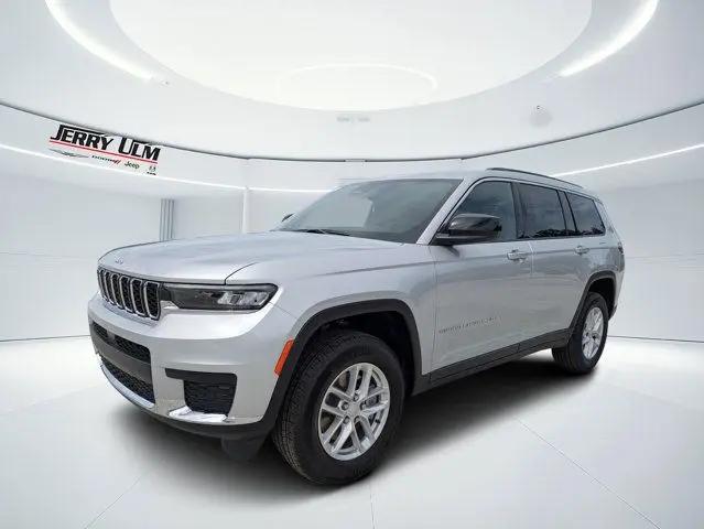 2026 Jeep Grand Cherokee L Laredo 4x2