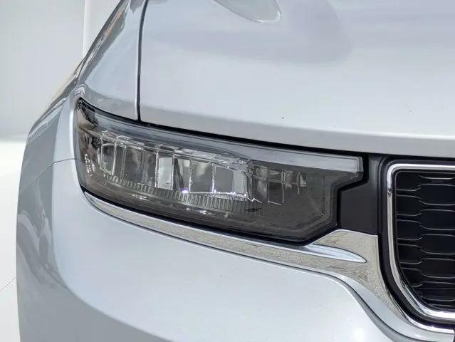 2026 Jeep Grand Cherokee L Laredo 4x2