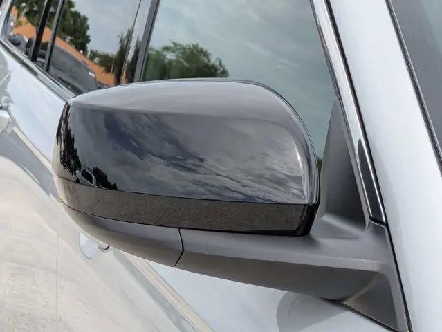 2026 Jeep Grand Cherokee L Laredo 4x2