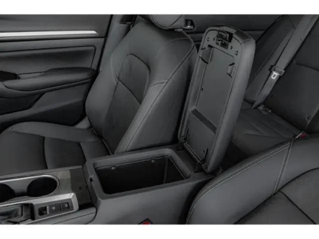 2025 Nissan Altima SL FWD