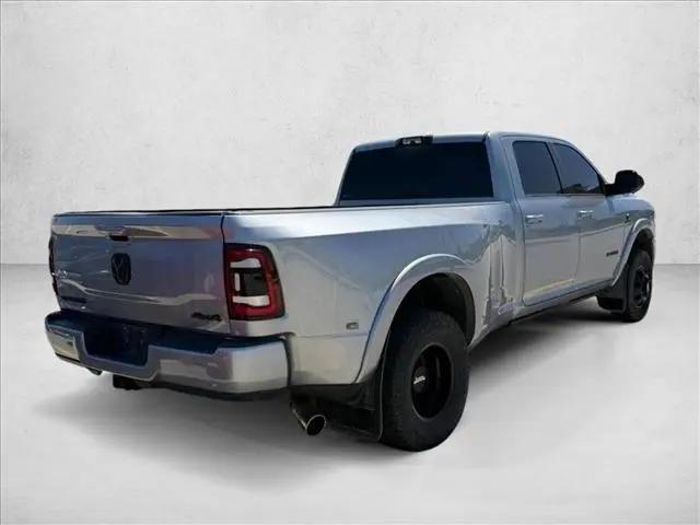 2022 Ram 3500 Laramie Crew Cab 4x4 8' Box