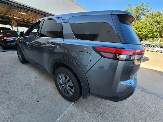 2025 Nissan Pathfinder S FWD