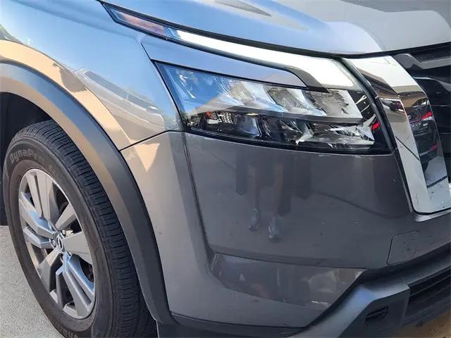 2025 Nissan Pathfinder S FWD